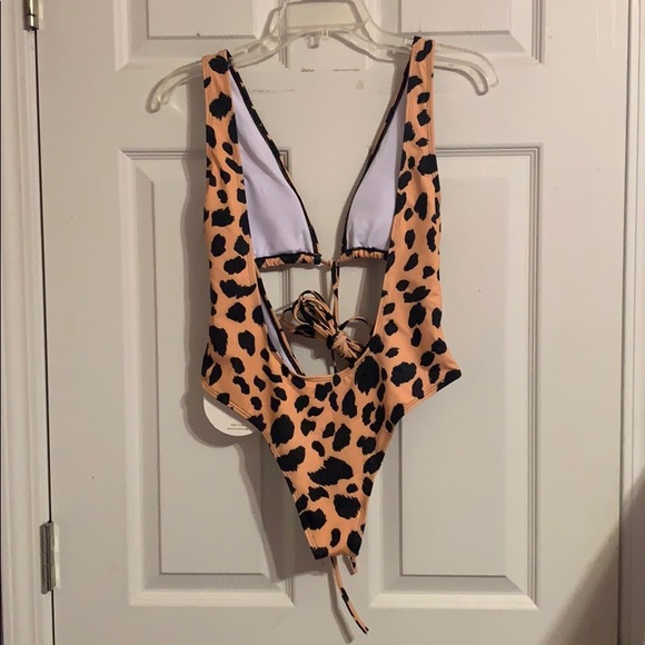 Super Sexy Leopard One-Piece Swimsuit - Picture 4 of 7